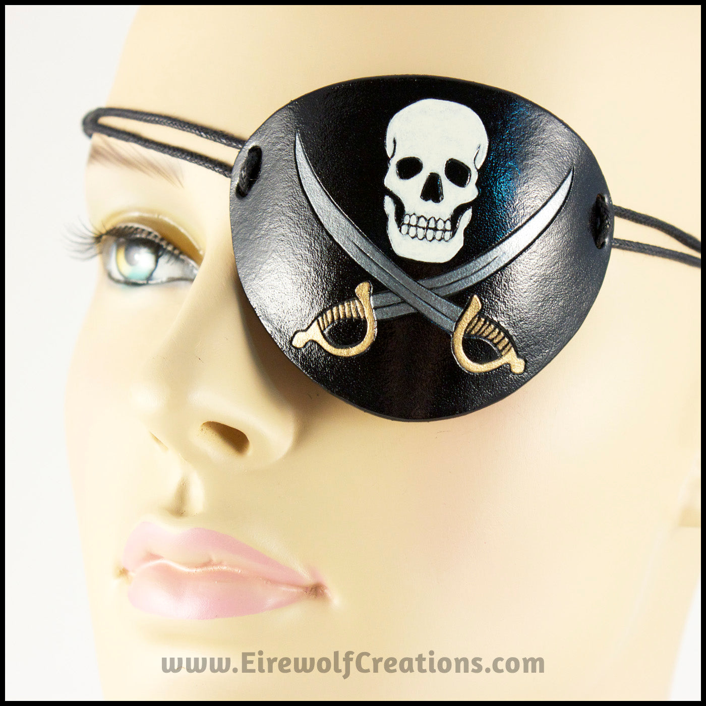 Meta Jolly Roger, skull with an eyepatch and crossbones, leather pirat -  Eirewolf Creations